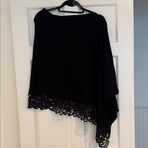 Magaschoni Black Lace Trim Wrap